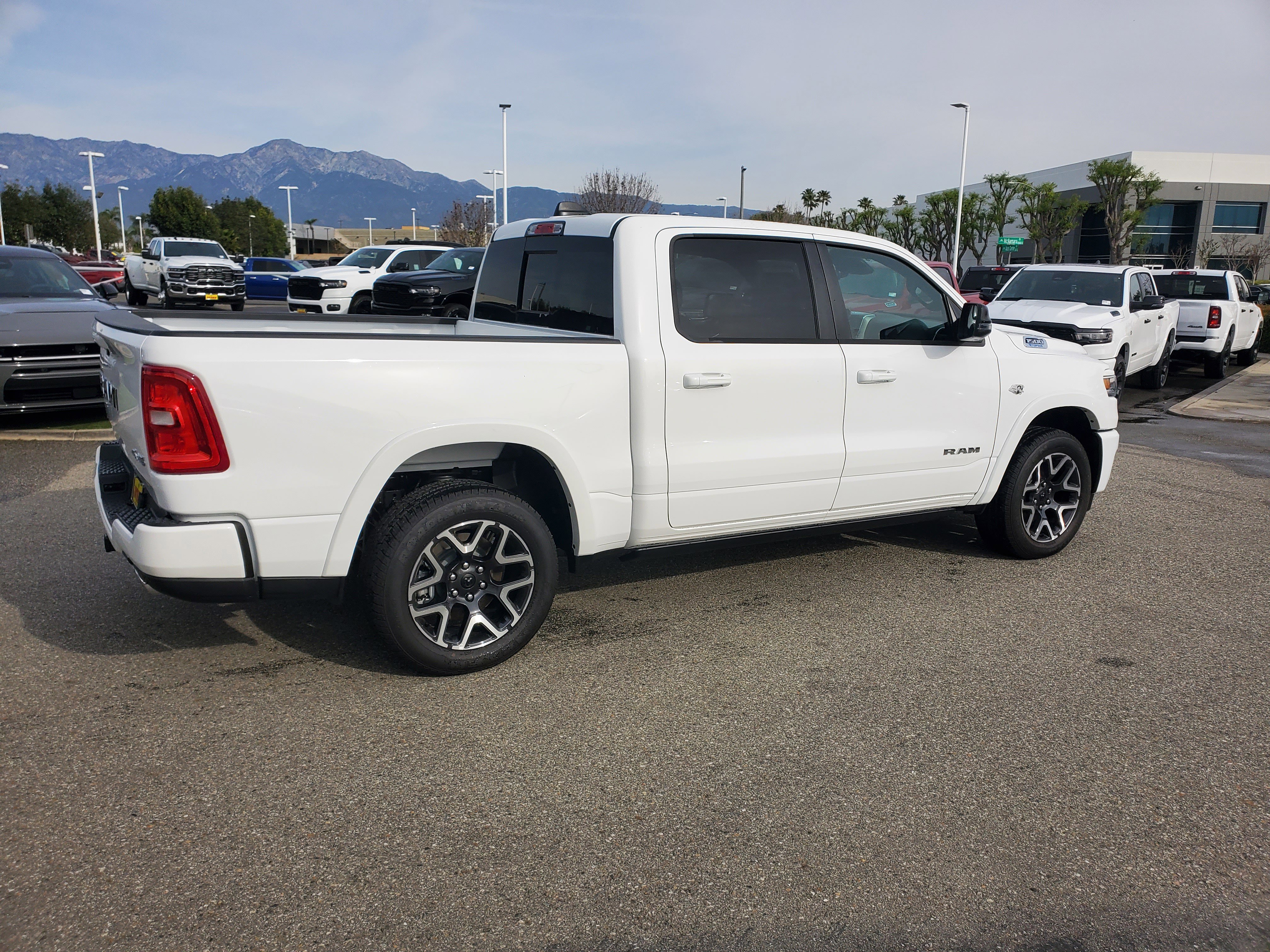 2026 RAM 1500 Laramie - Photo 3