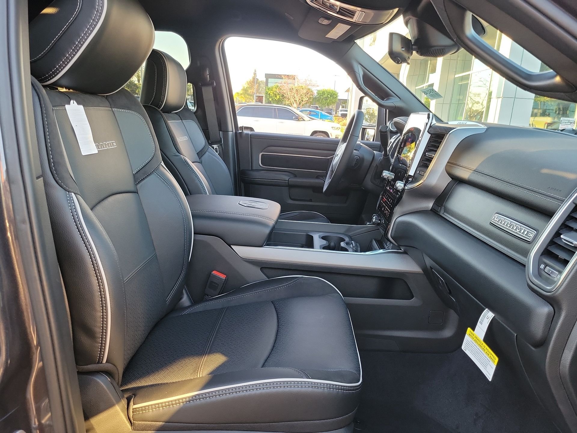 New 2026 Granite Crystal Metallic Clear-Coat Exterior Paint RAM Laramie image 18