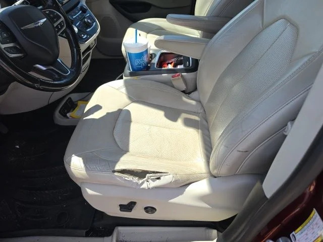 Used 2017 Red Chrysler Touring L Plus image 12