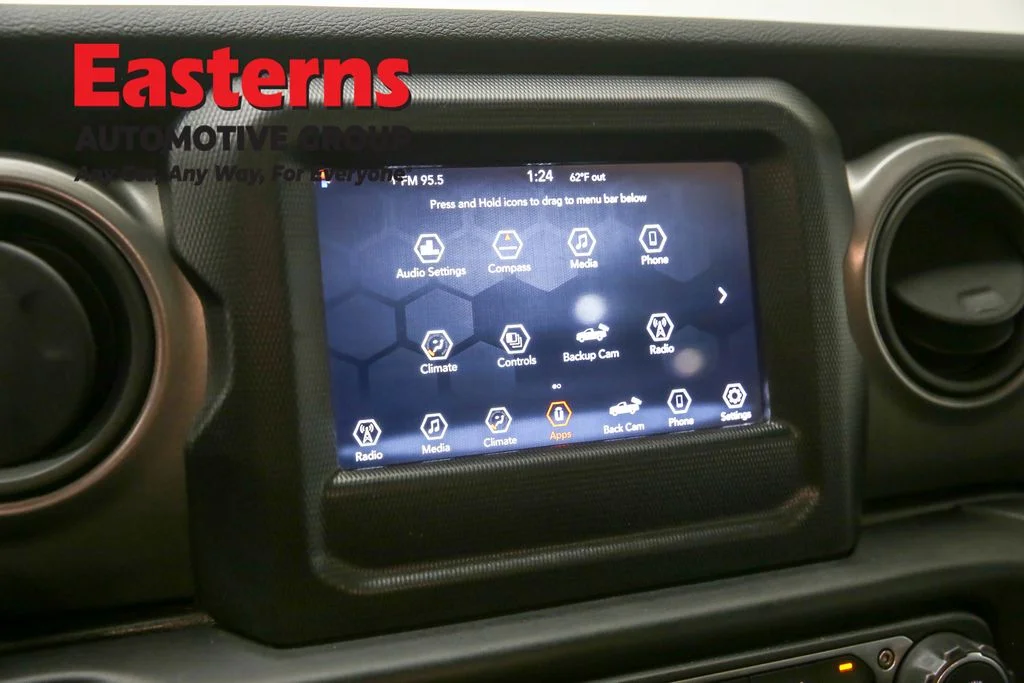 Used 2023 White Jeep Sport image 19