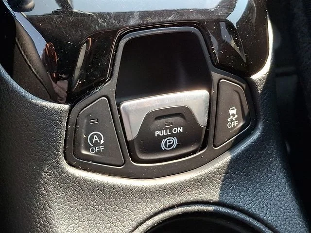 Used 2018 Black Jeep Limited image 24