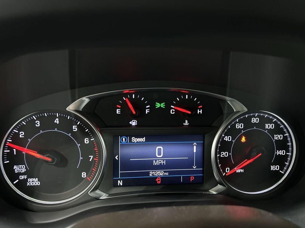 Used 2023 Light Stone Metallic GMC SLE image 10