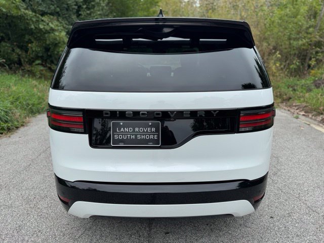 Used 2024 Fuji White Land Rover Dynamic SE image 6