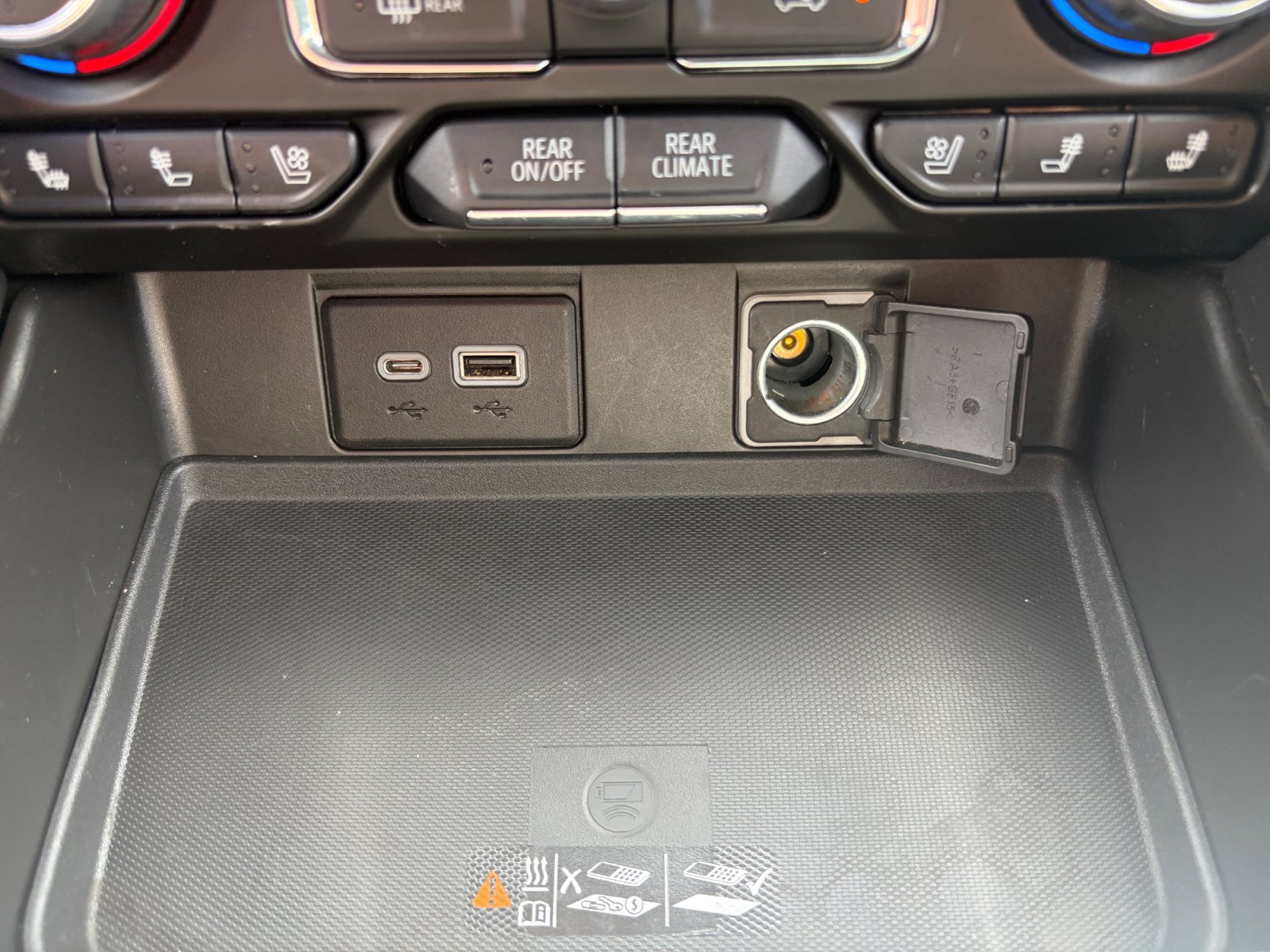 Used 2022 Black Chevrolet High Country image 19