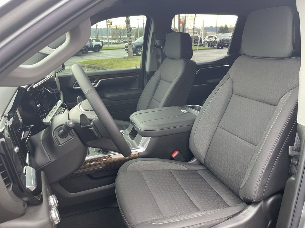 New 2026 Sterling Metallic GMC Elevation image 19
