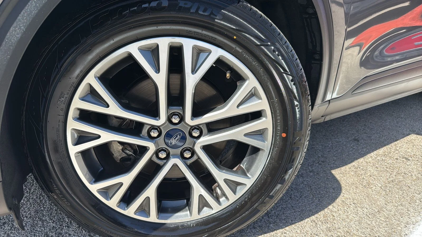 Used 2021 Gray Ford SEL image 29