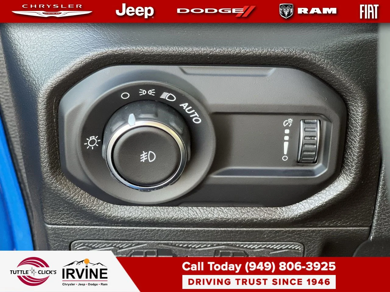 New 2026 Hydro Blue Pearl-Coat Exterior Paint Jeep Sport S image 23