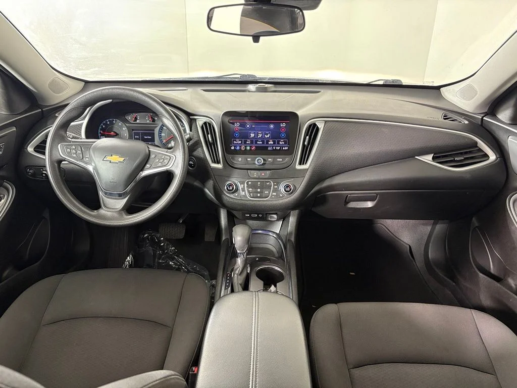 Used 2023 Gray Chevrolet LT image 37