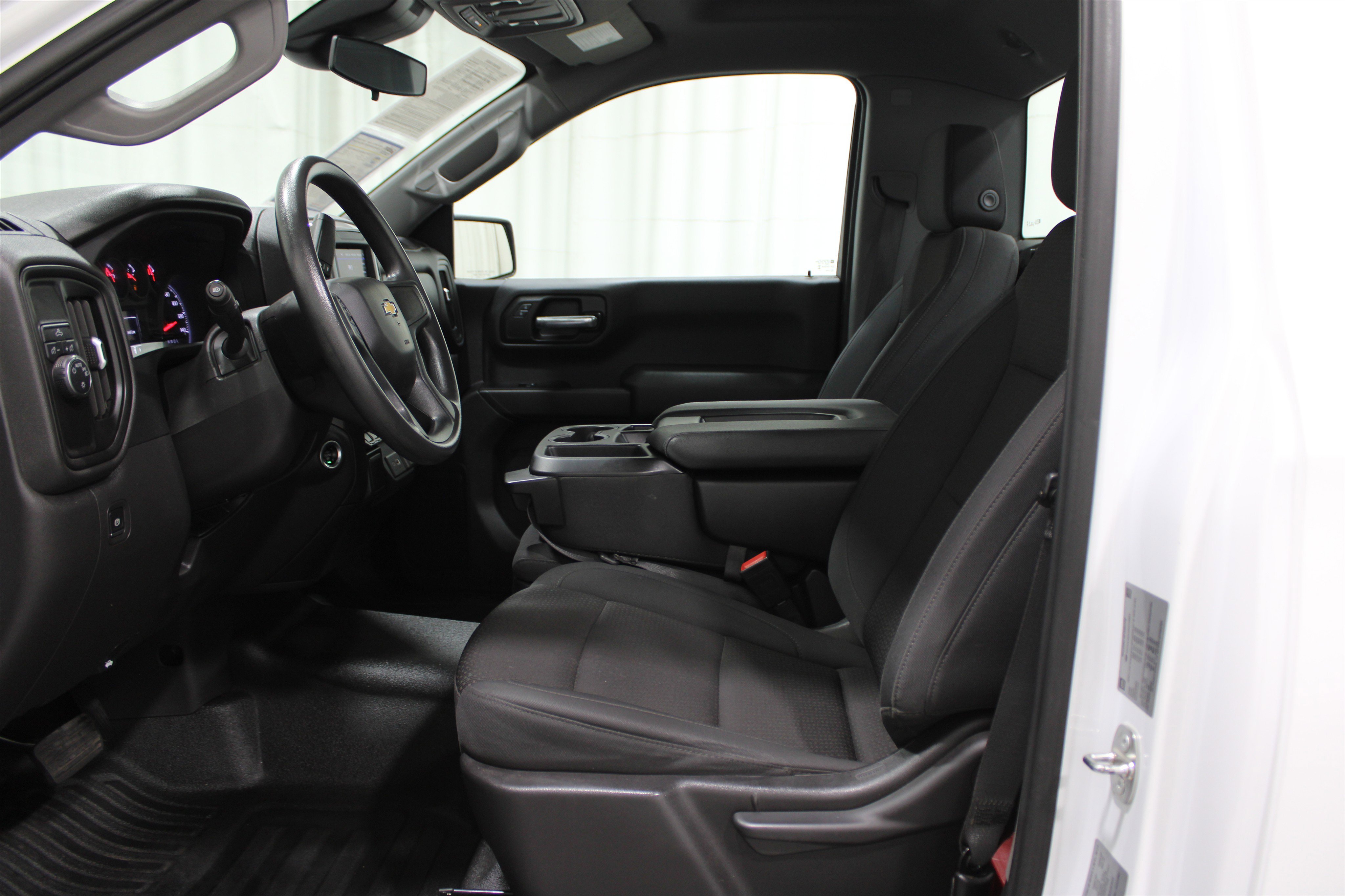 2024 Chevrolet Silverado 1500 Work Truck photo 3