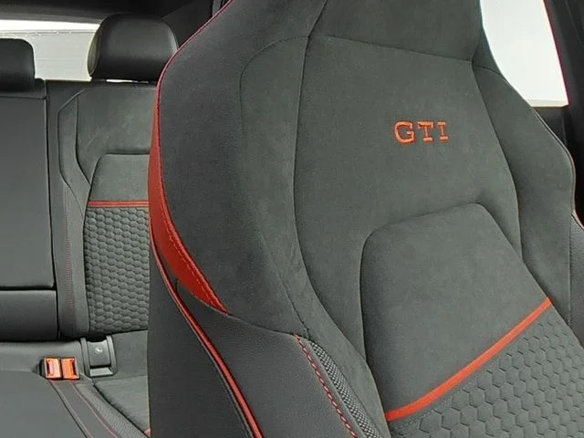 2026 Volkswagen Golf GTI SE - Photo 39