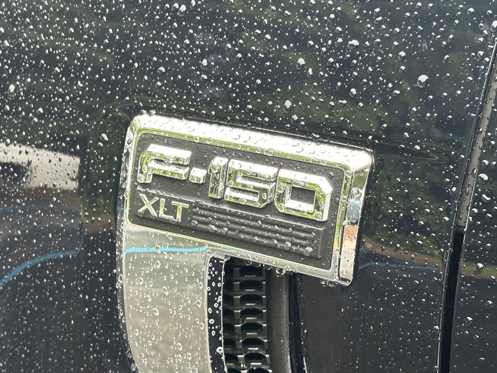 Used 2022 Antimatter Blue Metallic Ford XLT image 10