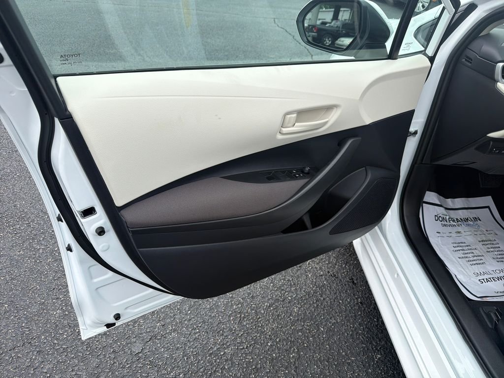 New 2026 White Toyota LE image 10