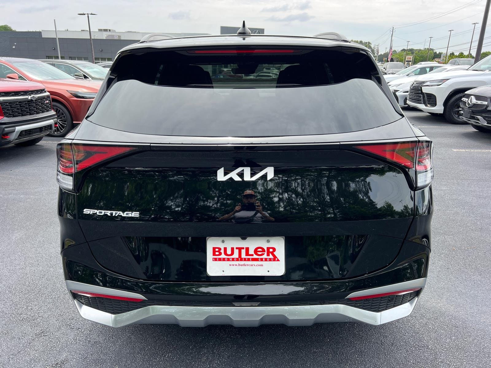 Used 2025 Ebony Black Kia SX-Prestige image 7