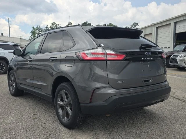 Certified Used 2023 Gray Ford SEL image 3