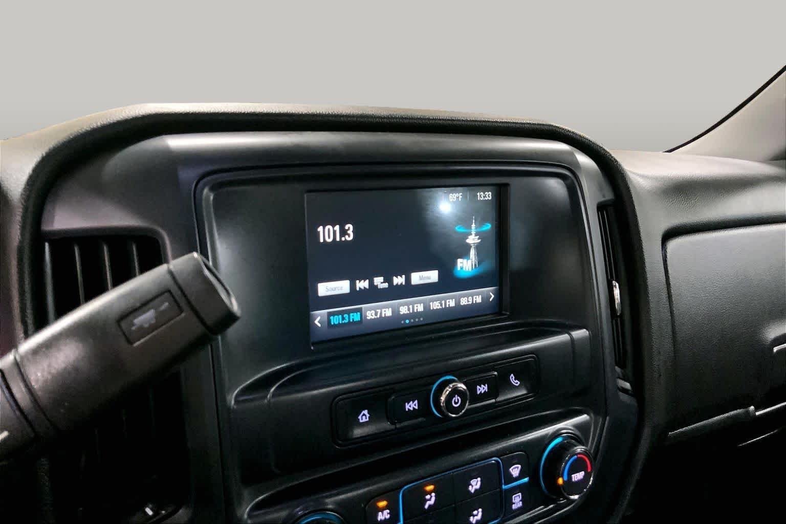 Used 2017 Black Chevrolet Custom image 27
