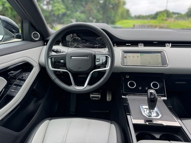 Certified Used 2023 White Land Rover Dynamic image 12