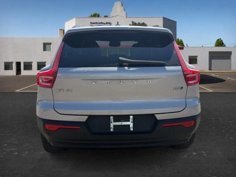 Used 2023 Thunder Grey Metallic Volvo Plus Dark Theme image 4