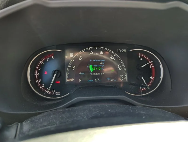 Used 2023  Toyota XLE image 13
