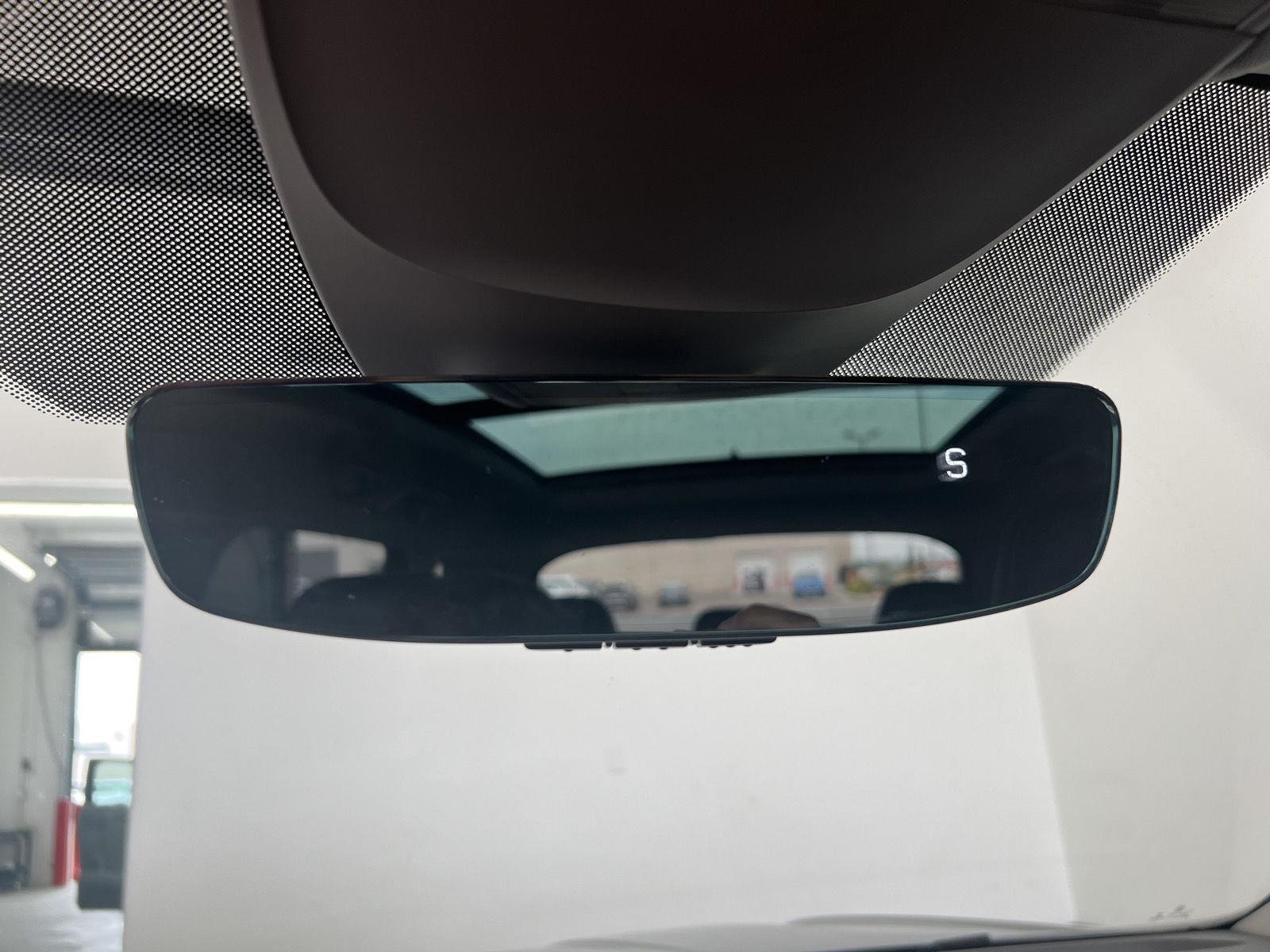 2022 Volkswagen Taos SEL - Photo 25