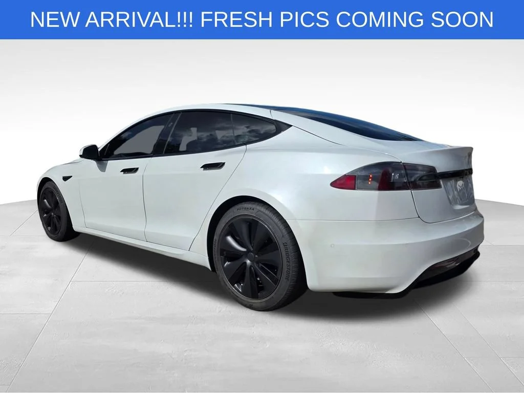 Used 2021  Tesla Long Range image 5