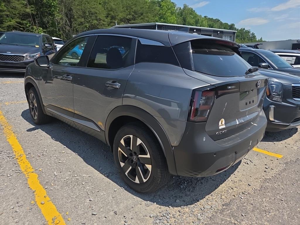 Used 2025 Gray Nissan SV image 6