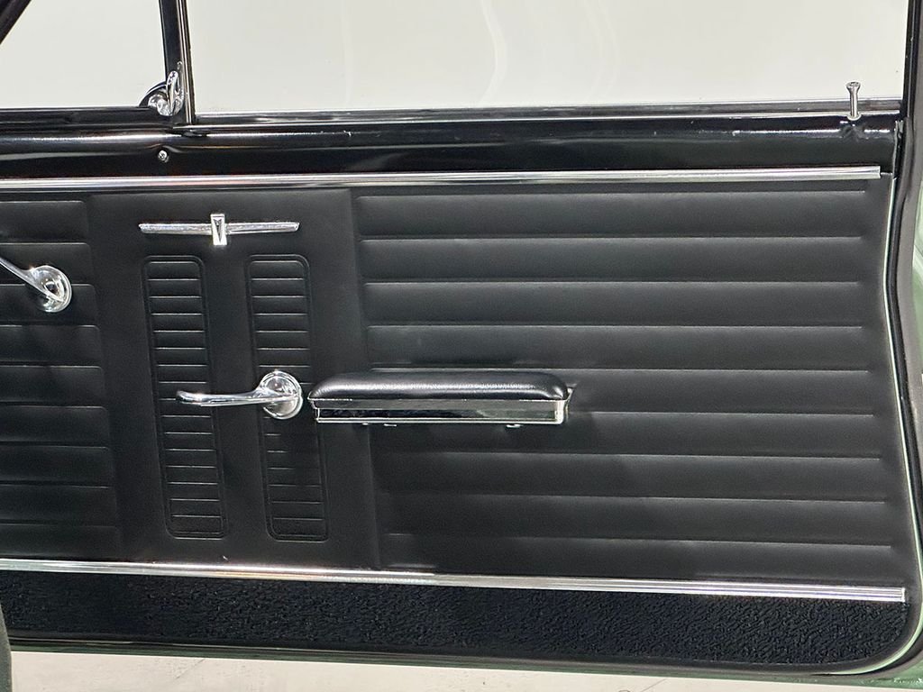 Used 1964 Green Pontiac  image 49