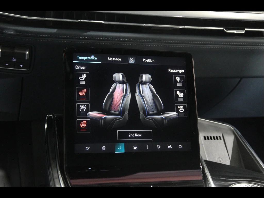 2026 Cadillac Escalade IQ Premium Luxury - Photo 18