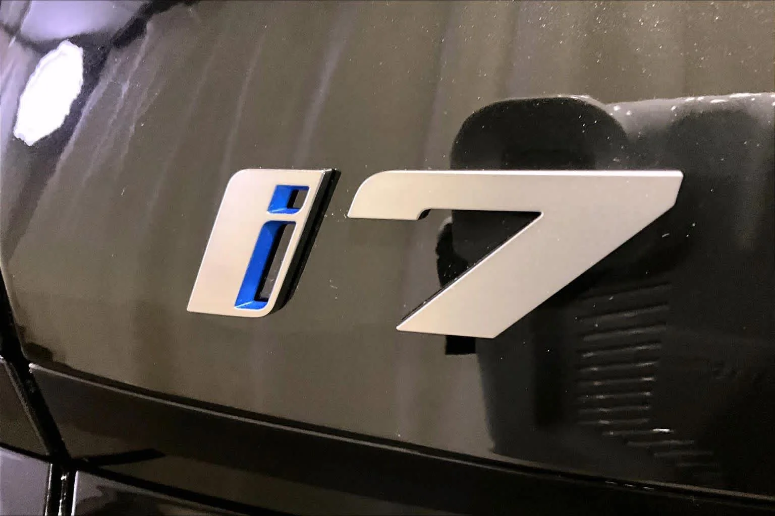 New 2026 Black Sapphire Metallic BMW xDrive60 image 6