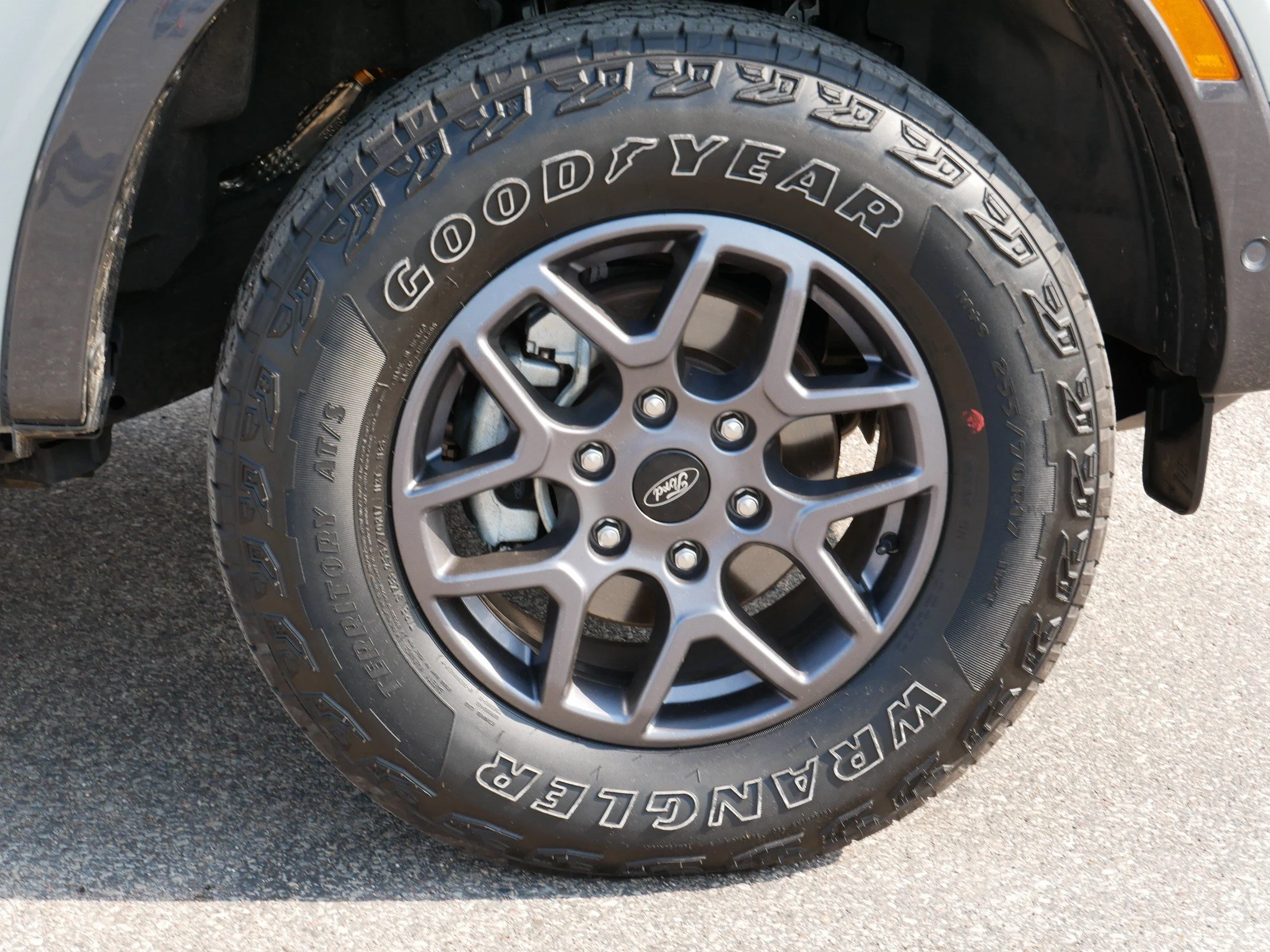 Used 2024 Cactus Grey Ford XLT image 15