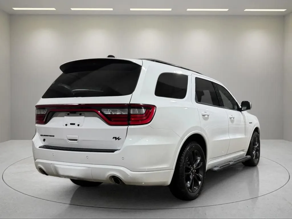 Used 2024 White Knuckle Clearcoat Dodge R/T Plus image 4
