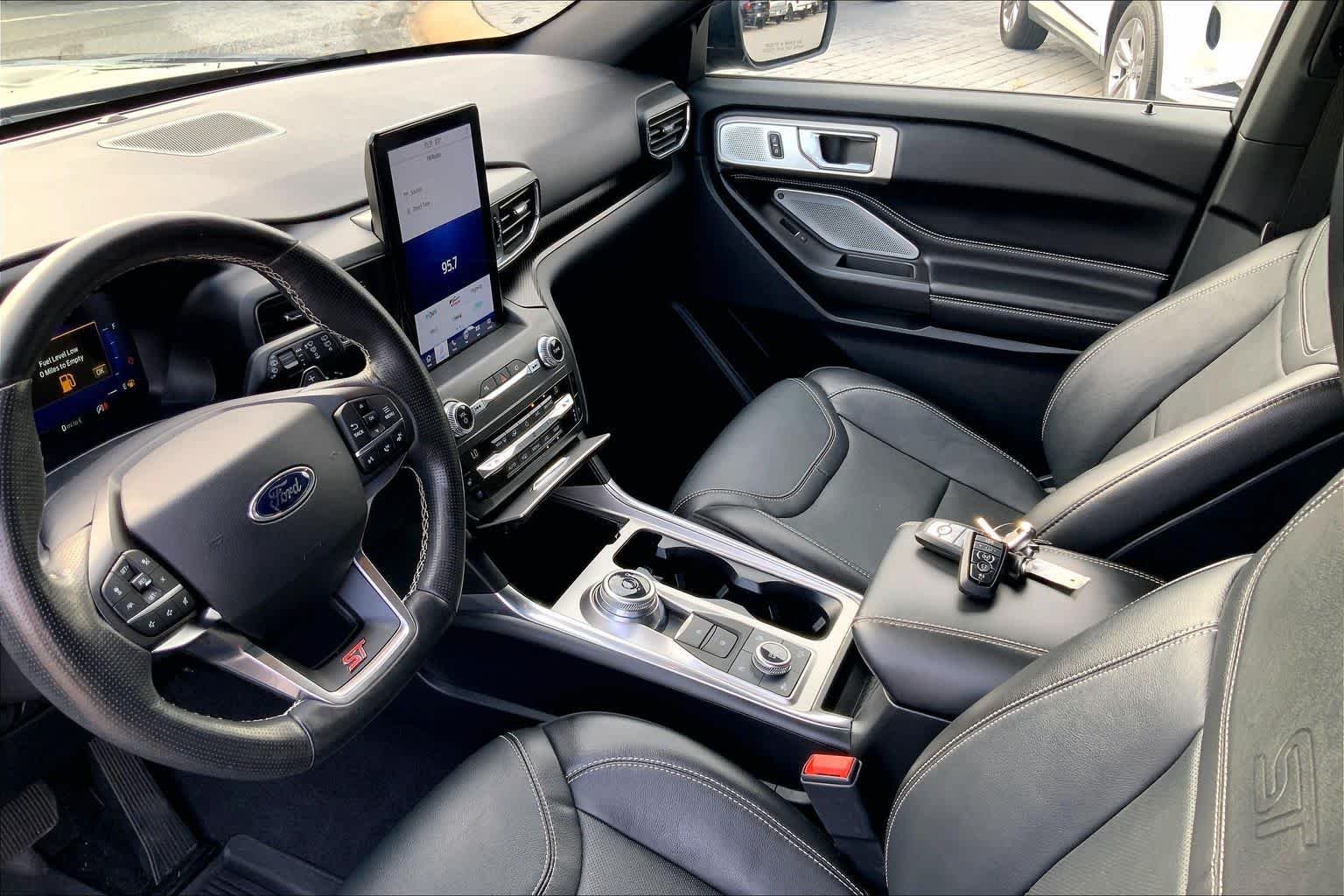 Used 2020 Agate Black Metallic Ford ST image 31