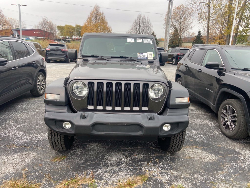 Used 2021 Granite Crystal Metallic Clearcoat Jeep Sport S image 2