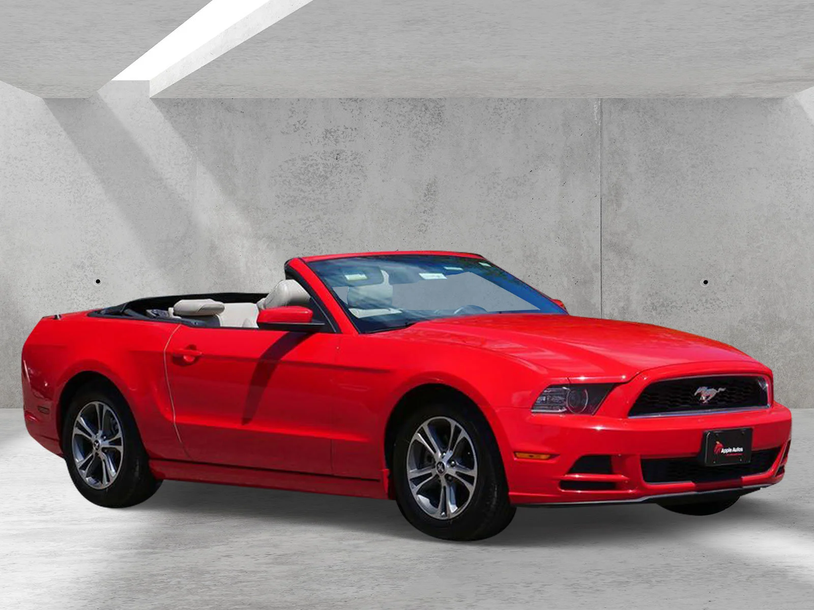 2014 Ford Mustang V6 Premium's photo