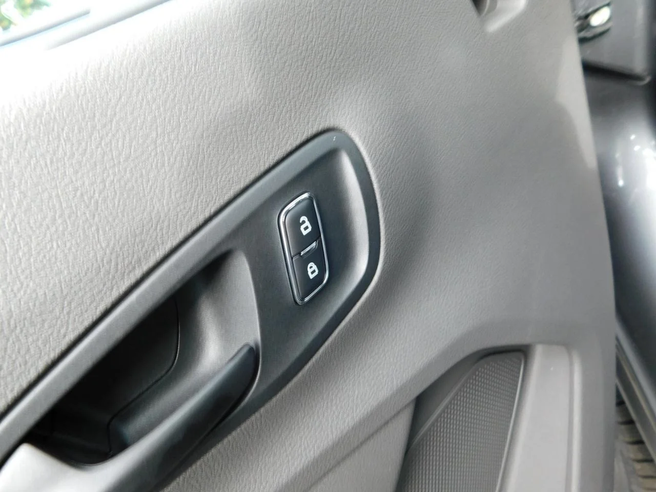 New 2026 Carbonized Gray Metallic Ford Passenger Van XLT image 23