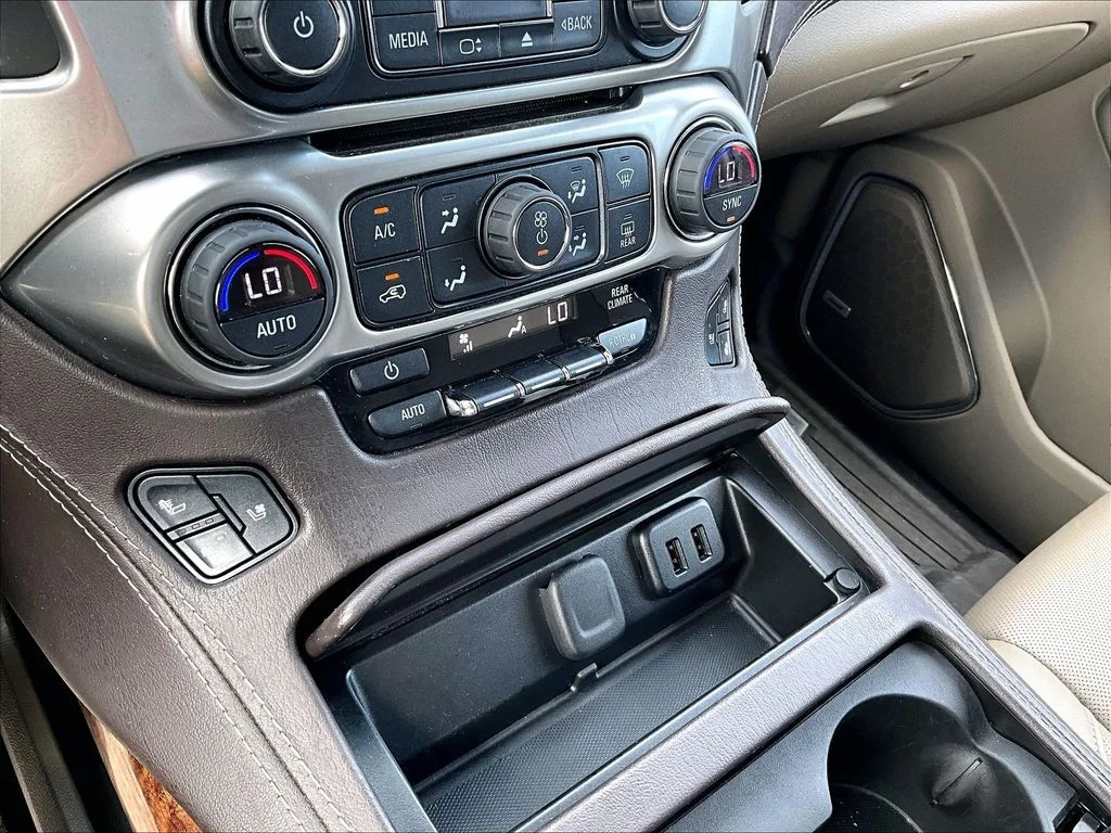 Used 2017 Gold Chevrolet Premier image 33