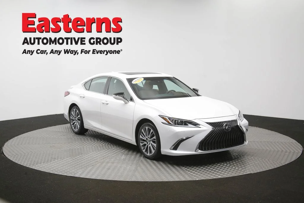 Used 2021 White Lexus 350 image 52