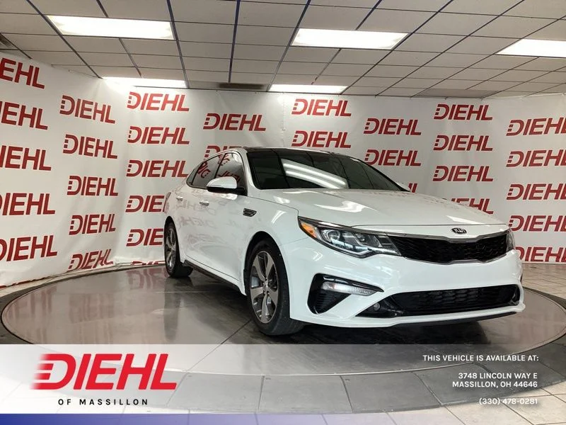Used 2020 White Kia S image 1