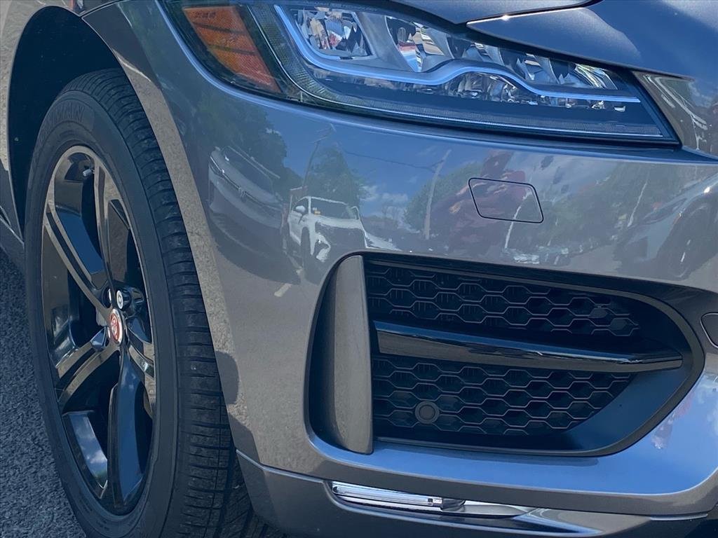 Used 2018 Gray Jaguar 25t R-Sport image 6