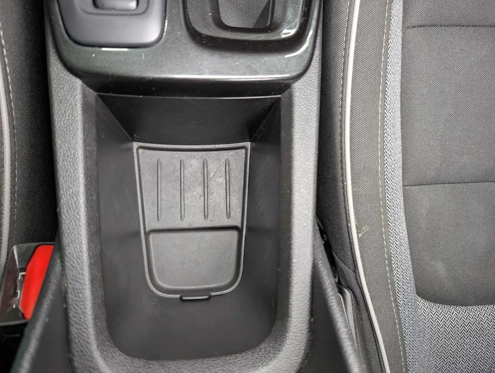 Used 2022 Summit White Chevrolet LT image 26
