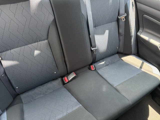 Used 2025 Scarlet Nissan 1.6 SV image 17