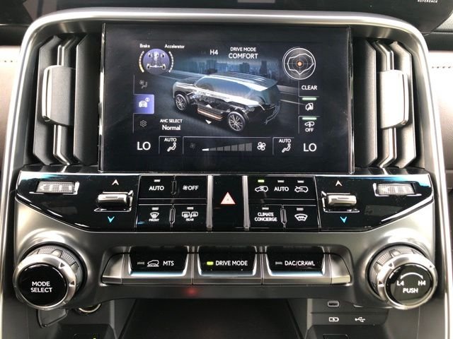 New 2026 Eminent White Pearl Lexus  600 LUXURY image 36