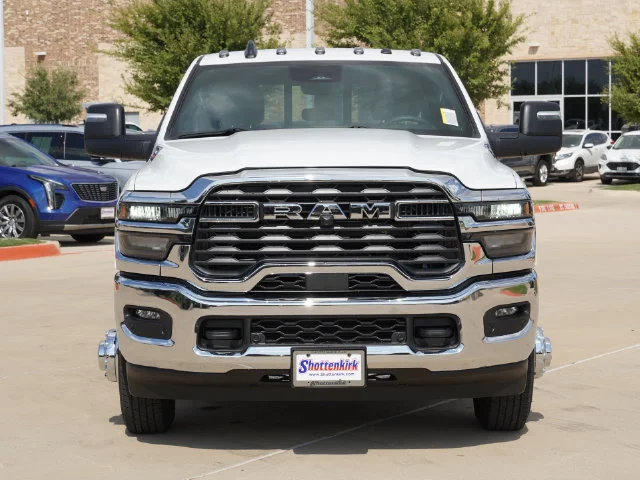 New 2027 Bright White Clear-Coat Exterior Paint RAM Tradesman image 8