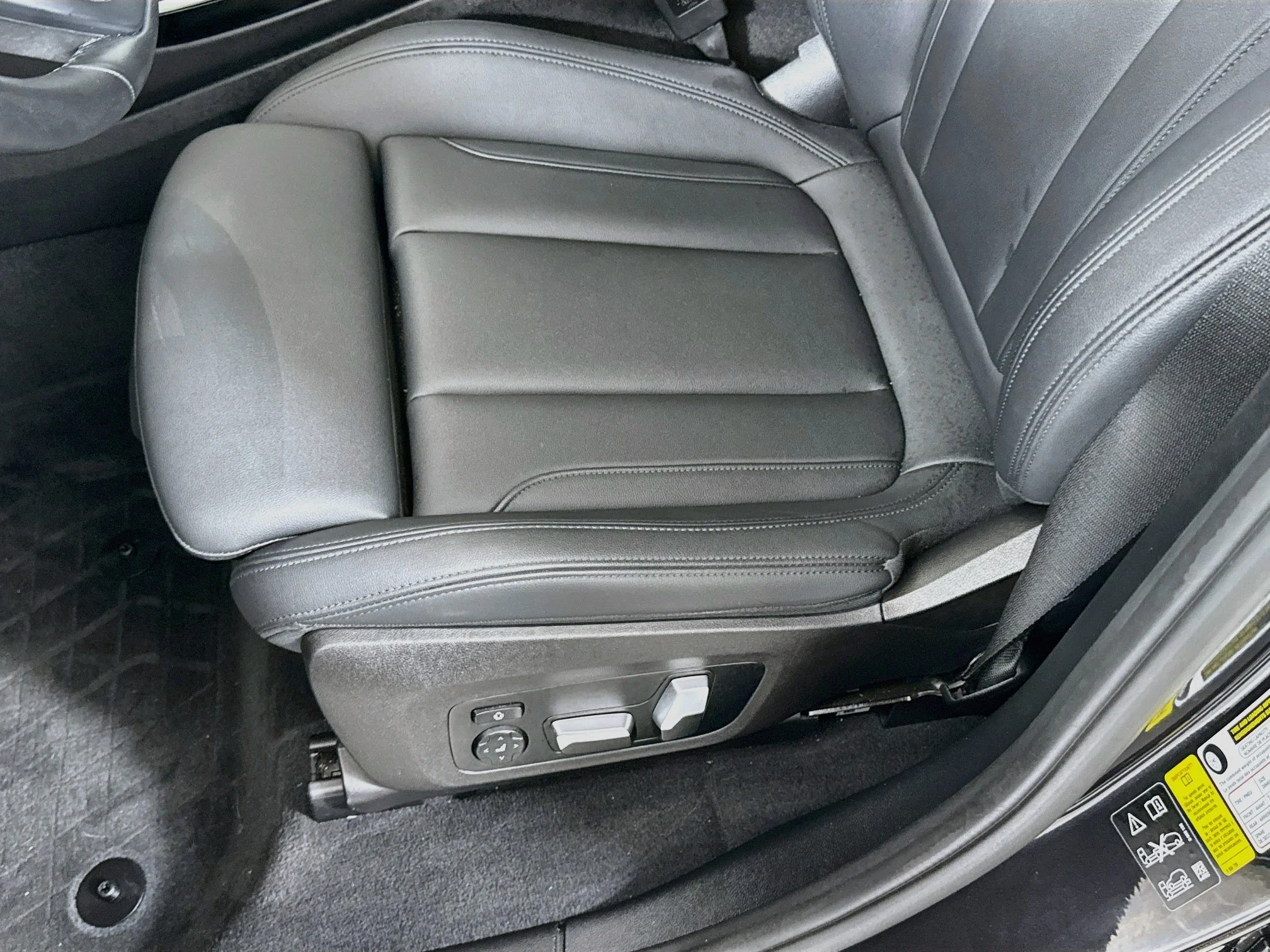 Used 2020 Dark Graphite Metallic BMW xDrive30i image 21