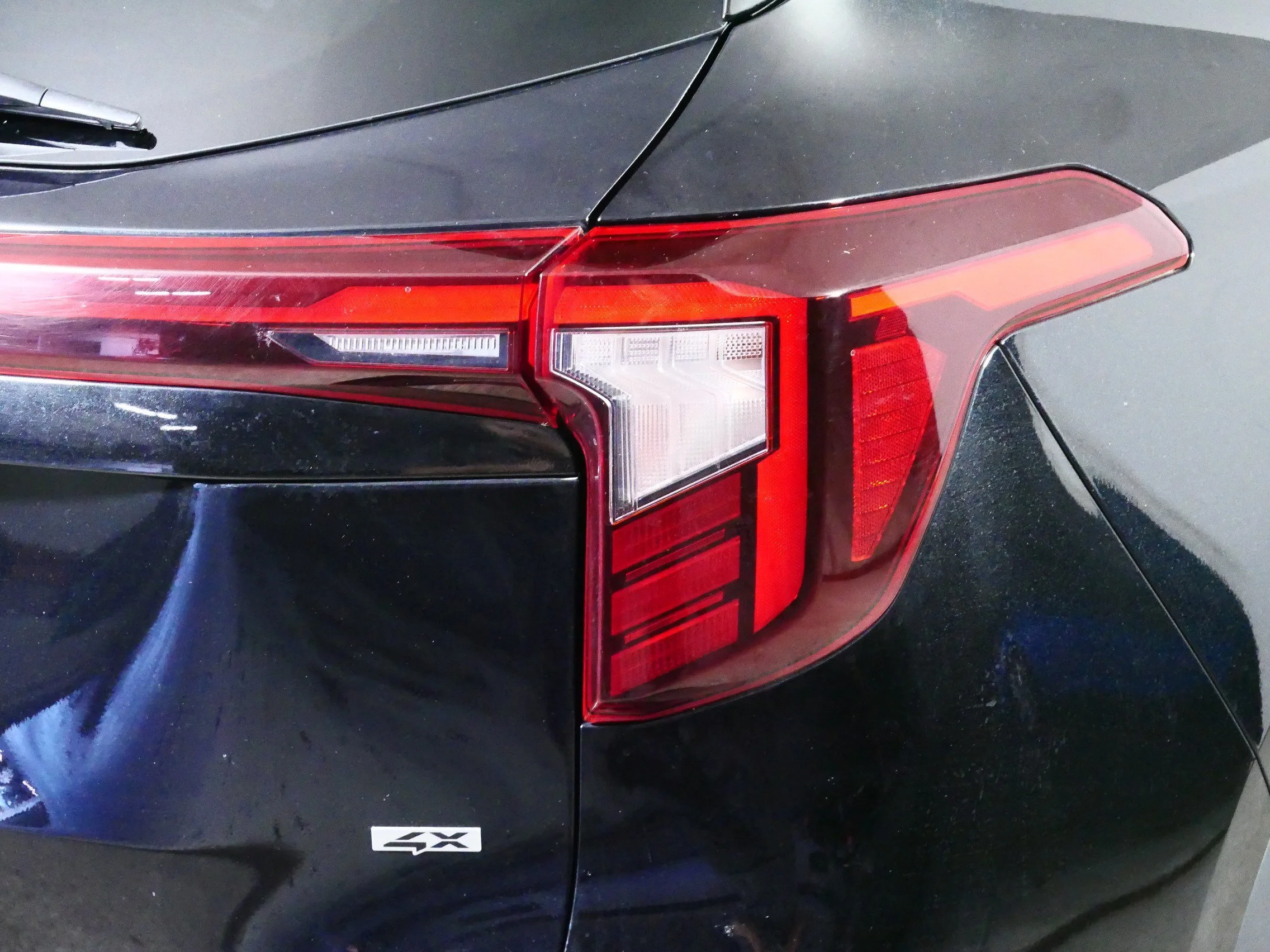 Used 2024 Fusion Black Kia SX image 17
