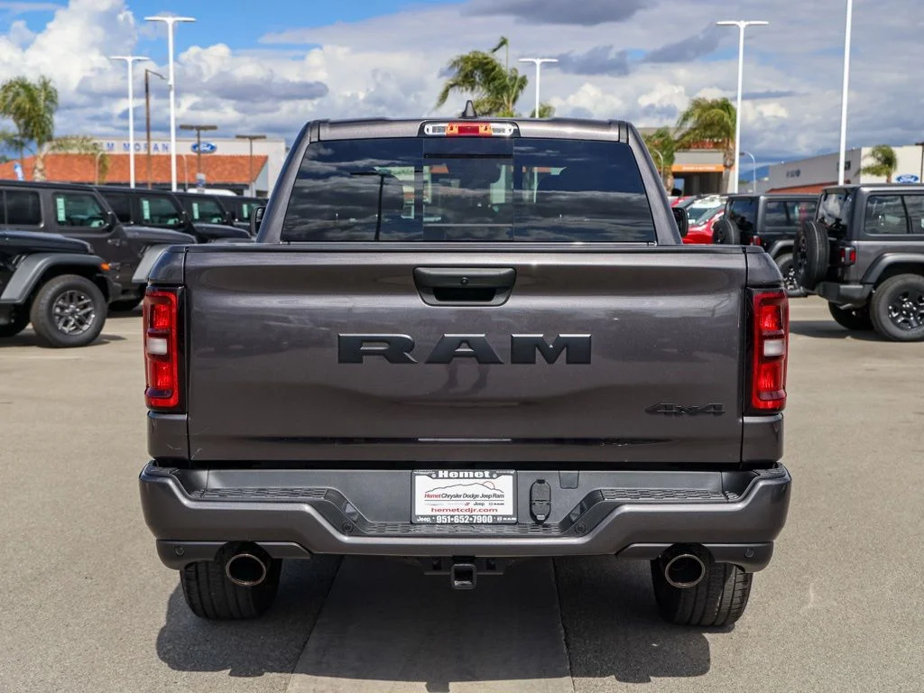 New 2026 Granite Crystal Metallic Clear-Coat Exterior Paint RAM Black Express image 4