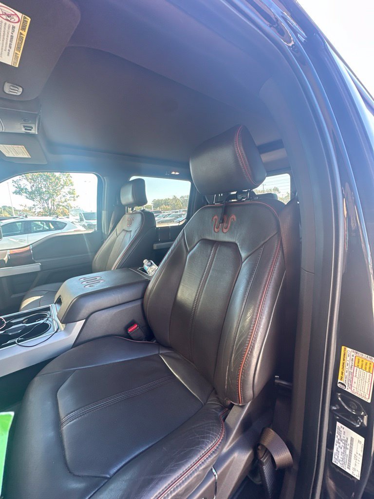 Used 2017  Ford King Ranch image 4