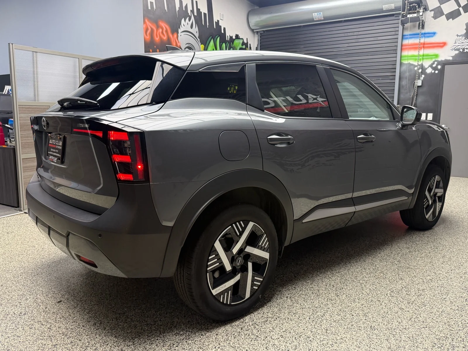 Used 2025 Gun Metallic (kad) Nissan SV image 6