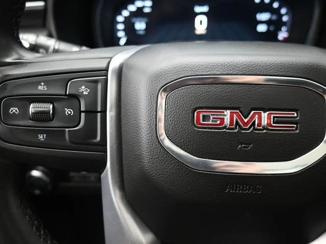 Used 2023 Black GMC SLT image 27