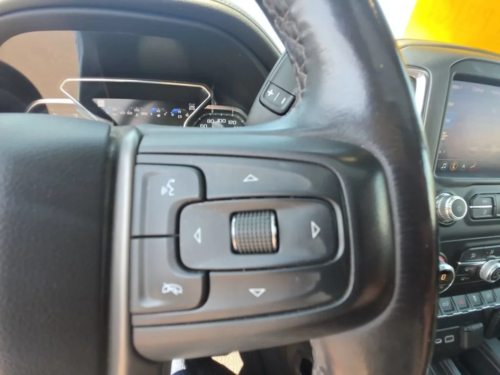 Certified Used 2022 White Frost Tricoat GMC Denali image 20