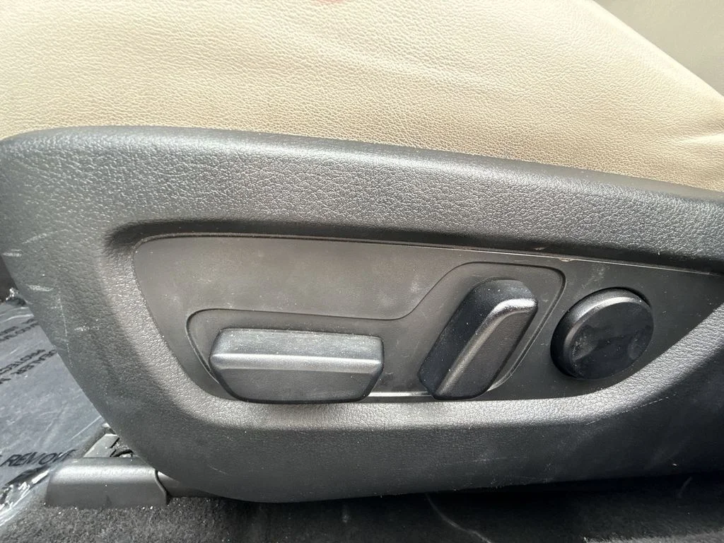 Used 2023 White Mazda 2.5 S Preferred Package image 12